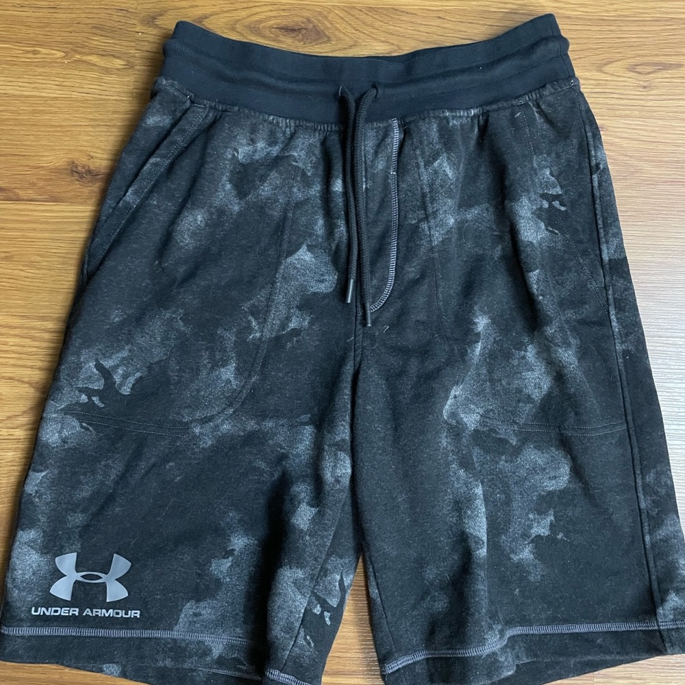 Under Armour Heat Gear Cloth Camo Shorts Size M